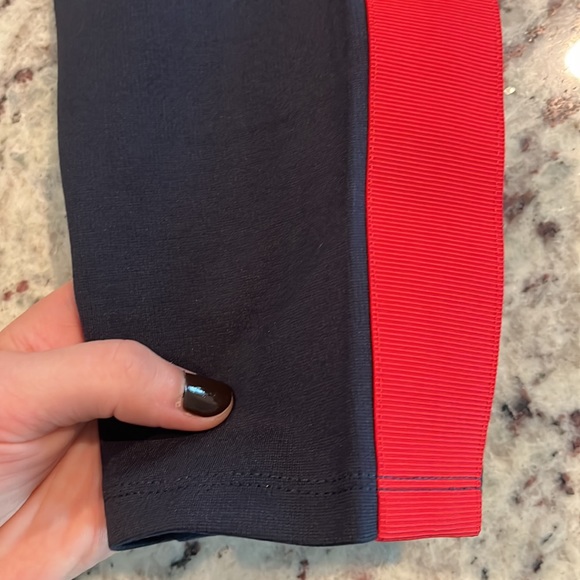 Ann taylor stripe legging pants! Great for work! Size small. Great condition - Picture 2 of 9